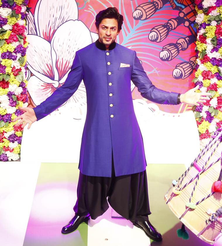 Shah Rukh Khan’s Second Wax Statue In His Signature Pose Unveiled At ...