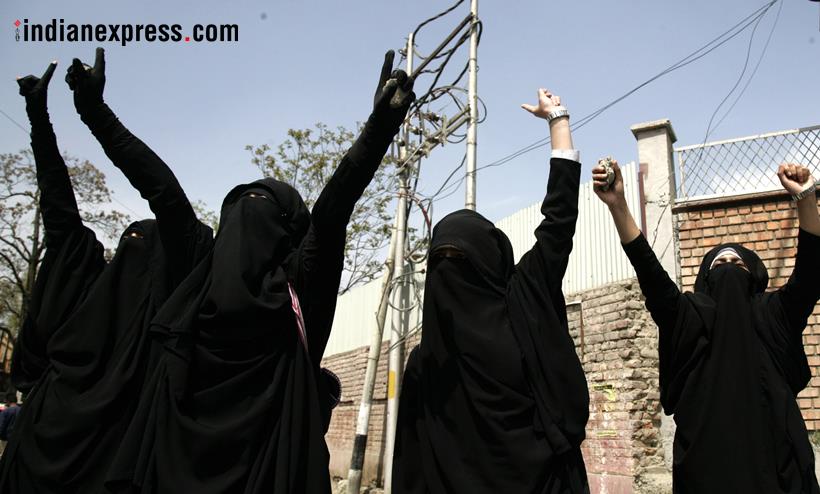 kashmir photos, srinagar protest images, stone pelting pictures, jammu kashmir images, j&k pics, kashmir encounter, anantnag, jk student protest, indian express