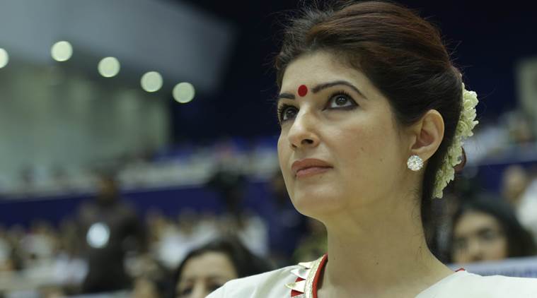 Twinkle Khanna Receives Flo Icon Award For Excellence Says Women Have Been Bending Over