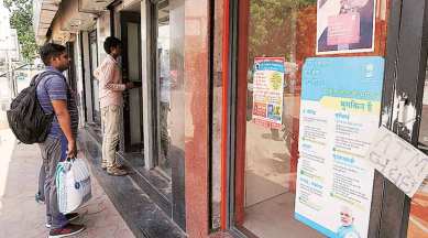 atm machine, mumbai, camera
