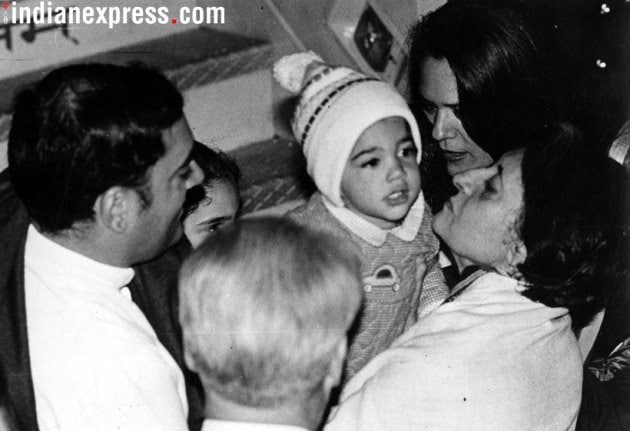 On Rajiv Gandhi's 27th death anniversary, here are some rare photographs that you wouldn’t have seen