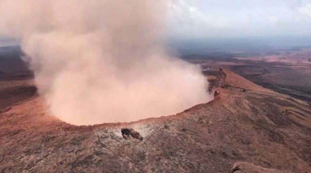 Hawaii's Kilauea volcano continues to keep residents on edge