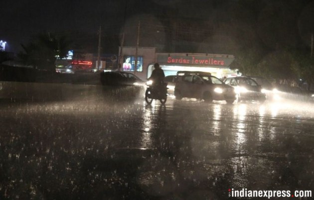 Thunderstorm alert over North India: Evening schools shut, Delhi metro to exercise caution