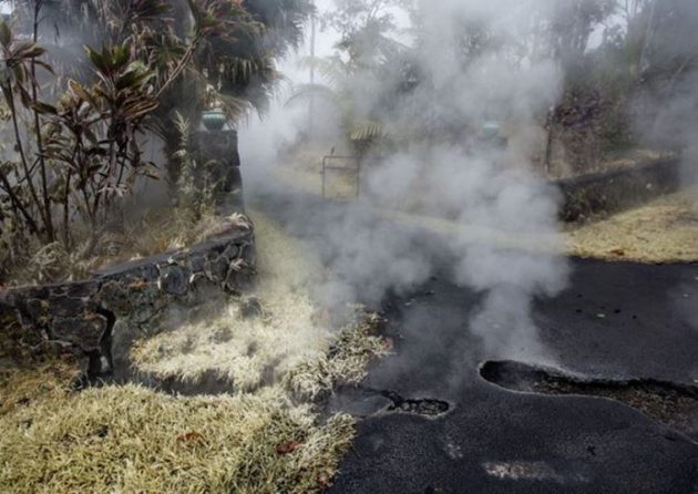 Hawaii's Kilauea volcano continues to keep residents on edge