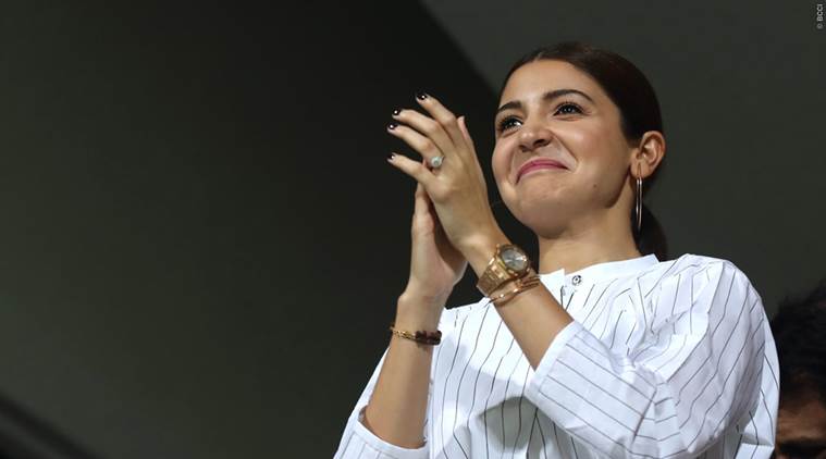 ipl 2018, virat kohli, anushka sharma, anushka sharma birthday, rcb vs mi, Royal Challengers Bangalore, Mumbai Indians, 2018 indian premier league, indian express