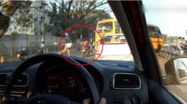 bengaluru traffic police_YB_759 bangalore traffic police, Bangalore traffic police throw a shoe on the biker, shoe hurling, cop suspended, BEL Road, Bengaluru Traffic Cop Throws Shoe, Youtuber Rishabh Chatterjee, indian express, indian express trending news