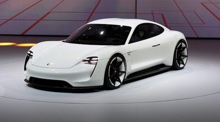 China slashes auto import tariffs