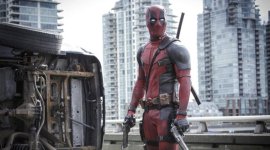 deadpool 1 still starring ryan reynolds