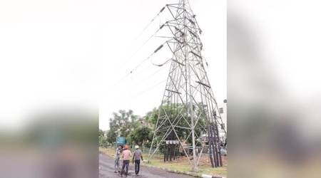 mohali, punjab, thunderstorm, power outage, electricity pole damaged, weather, PSPCL, indian express