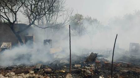 Fire in jhuggies at sector 52 near wazirabad in gurugram. Photo by Manoj kumar