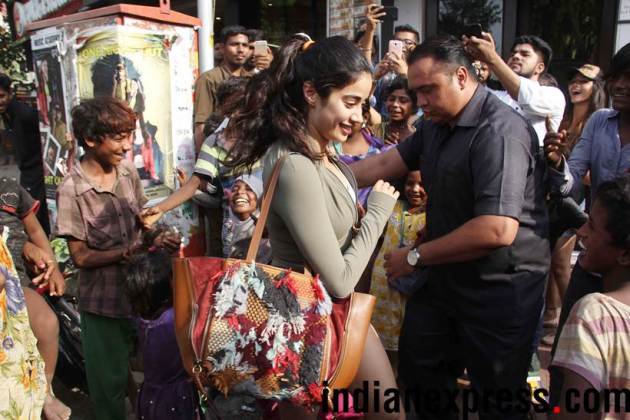 janhvi kapoor in mumbai