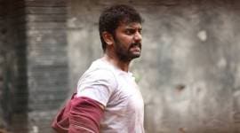 Iravukku Aayiram Kangal review