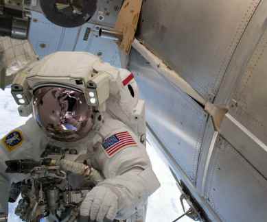 International Space Station, ISS astronauts return, NASA, Russian Soyoz capsule, European Space Agency, ISS spacewalks, zero gravity, space research, ISS experiments