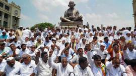 Save Democracy day, live updates, congress protests, vajubhai vala, BS Yeddyurappa, Rahul Gandhi, Siddaramaiah, Congress MLAs, Kumaraswamy, JDS, Indian Express