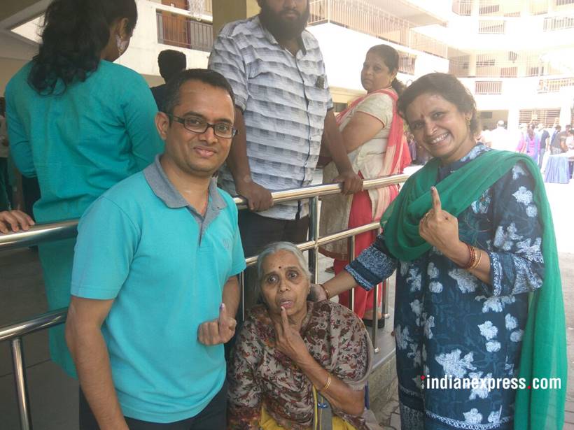 karnataka assembly election 2018, karnataka polls photos, karnataka voting images, bangalore voting pictures, ballots, voter turnout pics, indian express