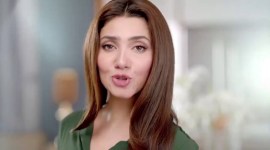 mahira khan red carpet cannes film festival