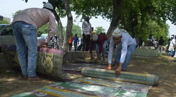 Muslim groups in Gurgaon claim stopped from offering namaz at vacant plot again