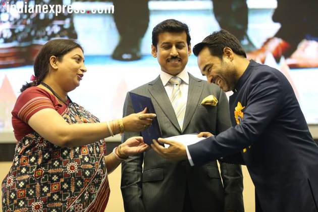 pankaj tripathi accepts national award for newton