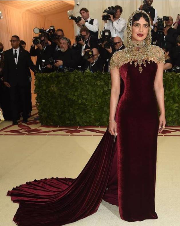 Priyanka Chopra, Priyanka Chopra red carpet, Priyanka Chopra looks, Priyanka Chopra grammy look, Priyanka Chopra met gala, indian express news