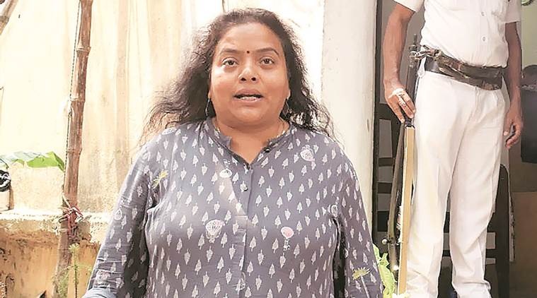 Ratna Chatterjee had been conducting night-long demonstration outside Sovan’s Golpark residence, demanding his signature to allow their daughter to go for a school trip to Japan. (Express photo)