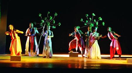 Samkutty Pattomkary, Samkutty Pattomkary theatre, theatre artistes of Kerala, Samkutty Pattomkary theatre artistes of Kerala, Pattomkary’s painting, Kerala Sahitya Akademi Award, The Great Winter Cart, Aatmam, Pravasi Kerala Sangeeth Naatak Akademy Award in 2017, eye indian express