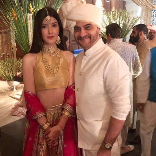 sanjay kapoor and shanaya kapoor at sonam kapoor and anand ahuja's wedding