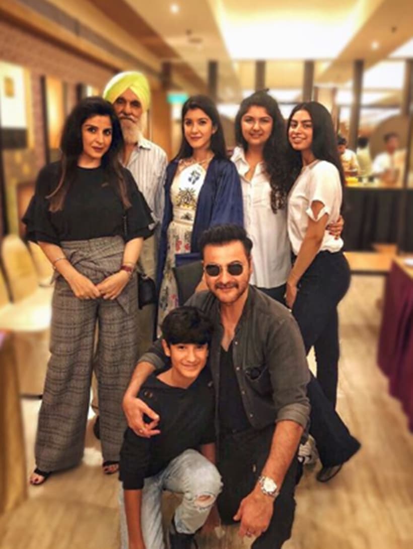 Shanaya Kapoor khushi kapoor anshula