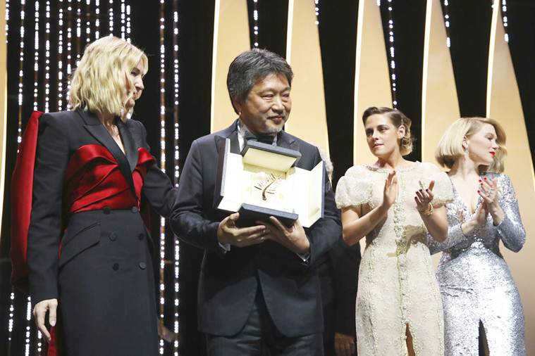 jury president Cate Blanchett, left, jury members Kristen Stewart, second from right, and Lea Seydoux 