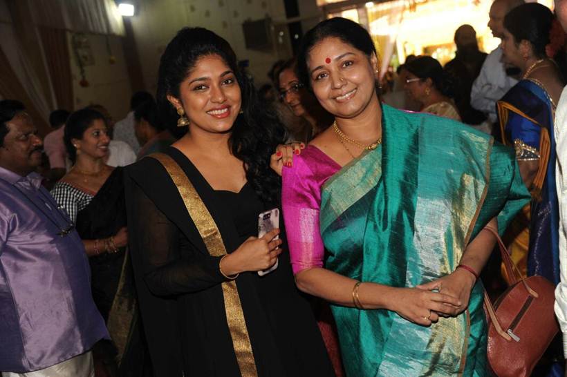 Kannada actors mark their presence at Meghana wedding