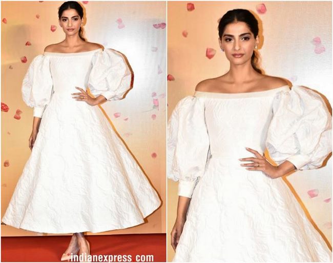 veere di wedding, veere di wedding promotions, sonam kapoor, kareena kapoor khan, swara bhaskar, shikha talsania, sonam kapoor fashion, kareena kapoor fashion, sonam kapoor latest news, kareena kapoor latest news, celeb fashion, bollywood fashion, indian express, indian express news