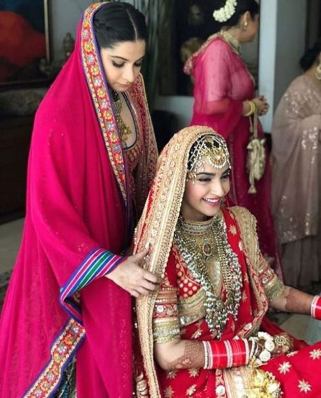 sonam kapoor and rhea kapoor