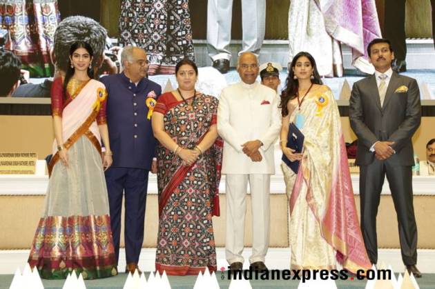 Boney Kapoor, Janhvi and Khushi with President Ram Nath Kovind at the National Film Awards