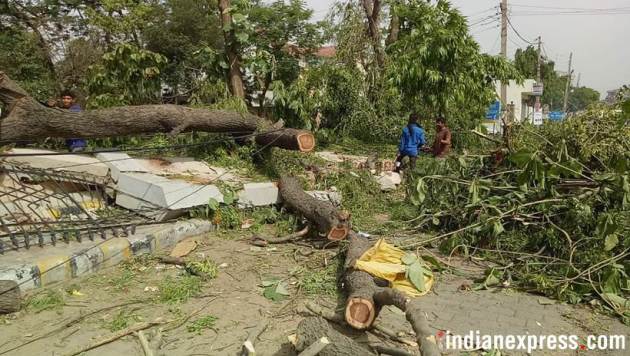 Massive dust storm hits Delhi-NCR again, IMD issues fresh warning