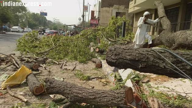 Massive dust storm hits Delhi-NCR again, IMD issues fresh warning