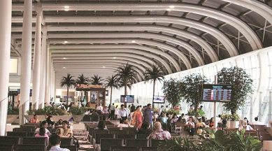 DRI, cigarettes, saffron, gold siezed, Mumbai, mumbai news