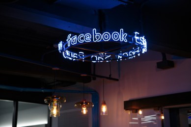 Facebook, Facebook advertisements, Facebook job seekers, job seekers, job, job advertisements, facebook ads, facebook job ads