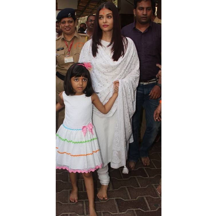 Aishwarya Rai Bachchan, Aishwarya Rai Bachchan latest photos, Aishwarya Rai Bachchan fashion, Aishwarya Rai Bachchan House of Qidwa, Aishwarya Rai Bachchan filmisthaan screening, Aishwarya Rai Bachchan ethnic wear, indian express, indian express news