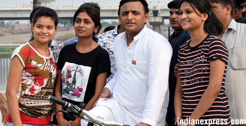 Akhilesh Yadav cycling, plays cricket