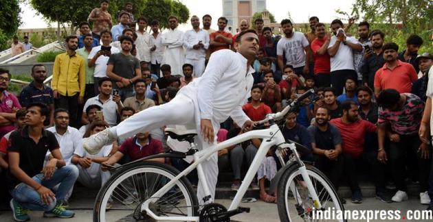 Akhilesh Yadav cycling, plays cricket