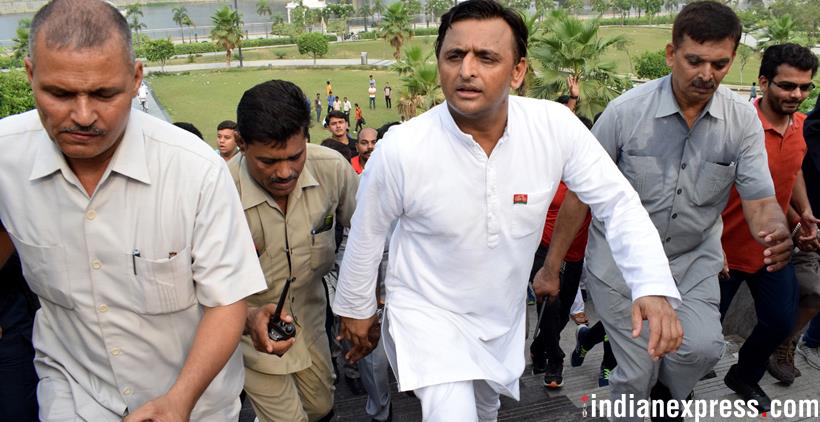 Akhilesh Yadav cycling, plays cricket