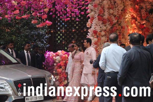 Akash Ambani, Isha Ambani