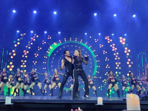bobby deol and iulia vantur iifa awards 2018
