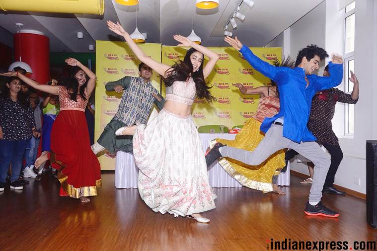 Dhadak actors Ishaan Khatter and Janhvi Kapoor Zingaat dance