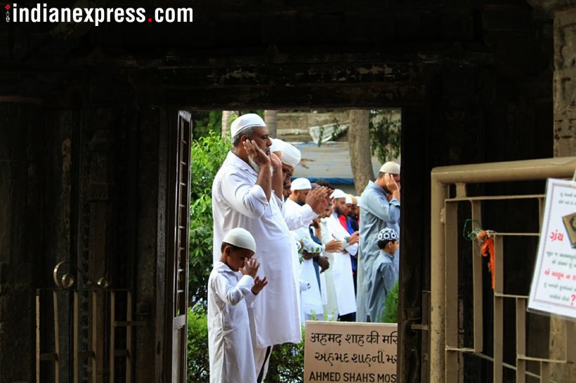 Eid ul-Fitr 2018: India celebrates the festival with full fervour