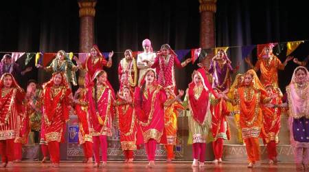 Dancing Uncle, Sanjeev Srivastava, Govinda song, Chanhassen, Minnesota, naagin dance, Anil Kapoor, Ram Lakhan, indian express