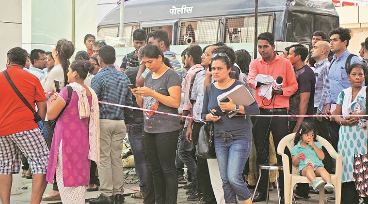 Mumbai: Major fire breaks out at Beaumonde Towers, deepika padukone, deepika house fire