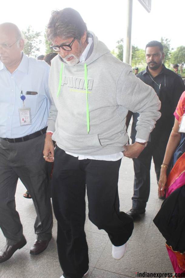 amitabh bachchan airport photo