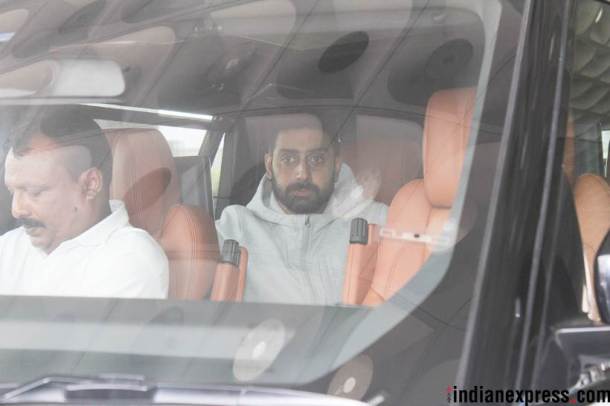 abhishek bachchan airport photo
