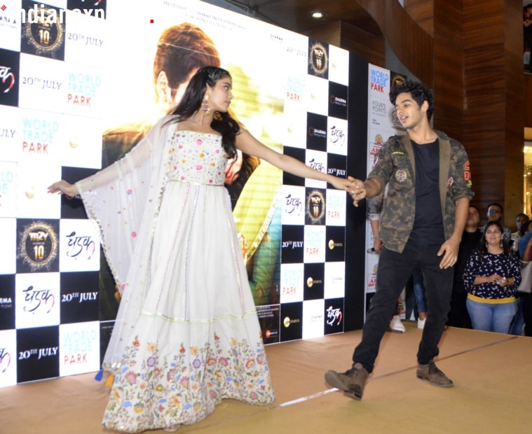 janhvi kapoor, ishaan khatter dance