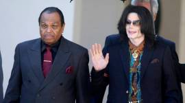 michael jackson, michael jackson chemically castrated, michael jackson father, michael jackson doctor, conrad murray, michael jackson death